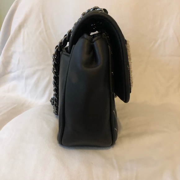 Karl Lagerfeld Paris Agyness Black Quilted Shoulder Bag - Picture 7 of 16